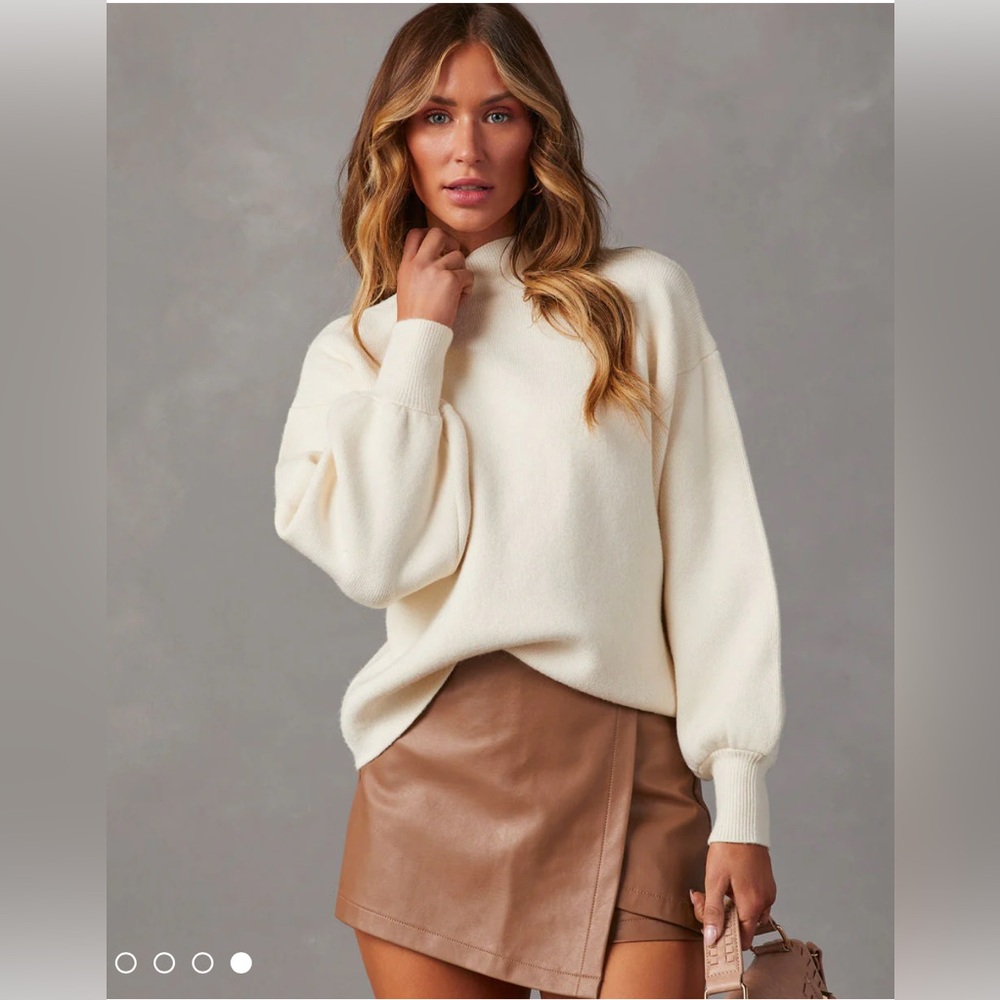 Vici Amsterdam Neck-sweater. New with tags